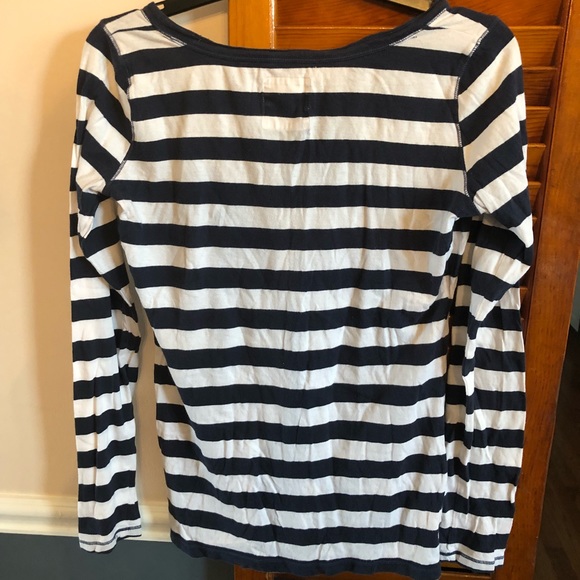 HOLLISTER Women’s Shirt, Size Medium - Picture 3 of 3